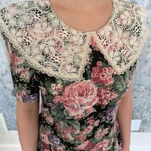Vintage 80s floral dress with lace
